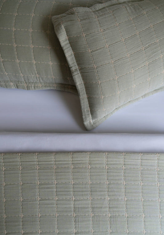 NIRAA Earthloom Tessera Bedspread