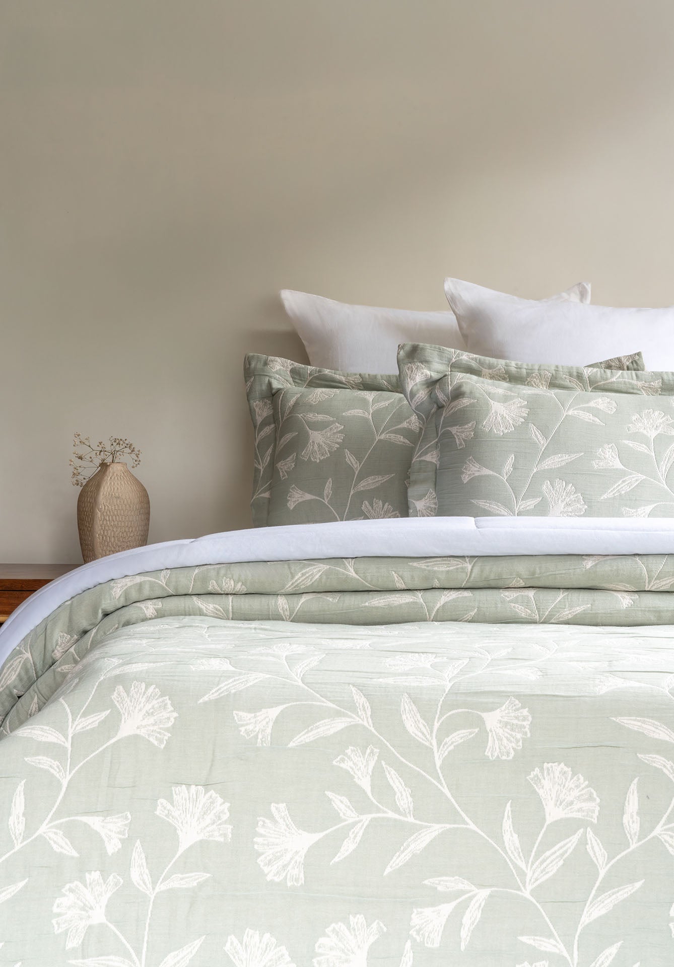 Niraa Earthloom Collection - Petal Whisper
