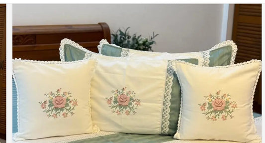 Decorative pillows with floral patterns 