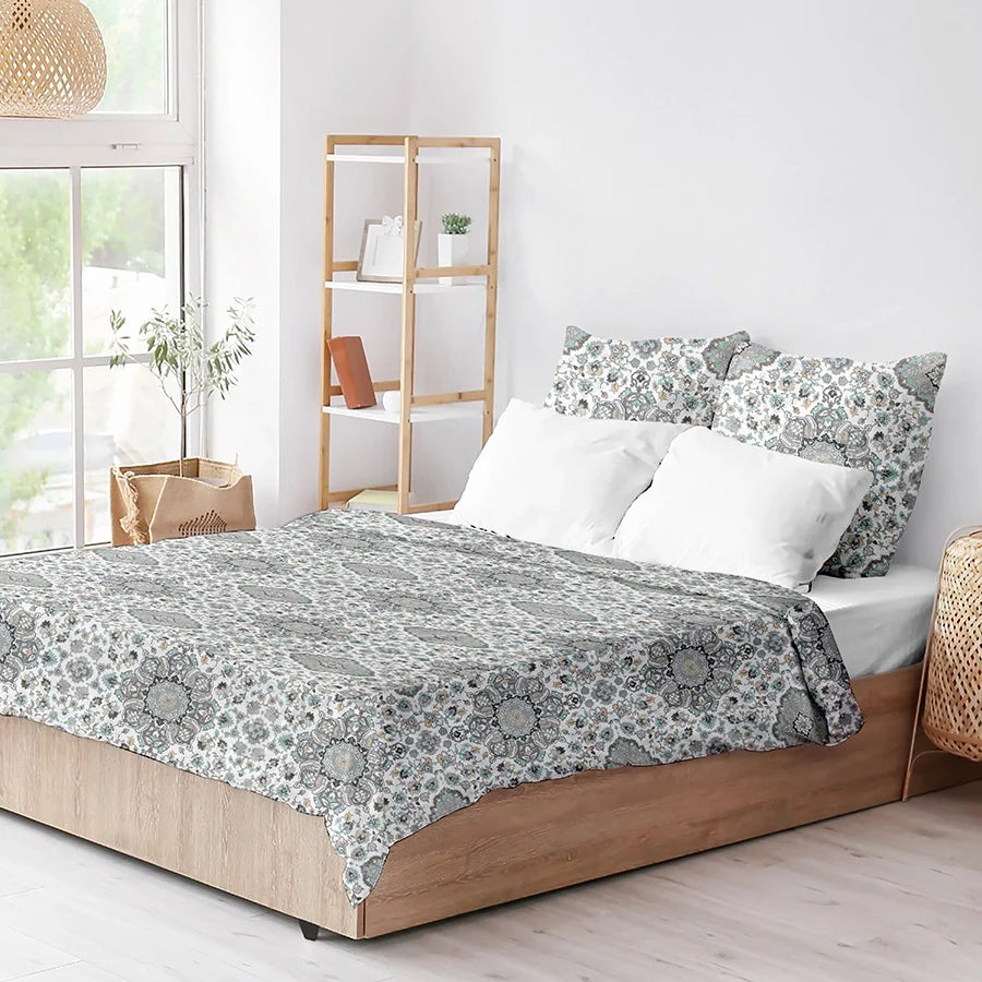 NIRAA Essential Mosaic Medallion